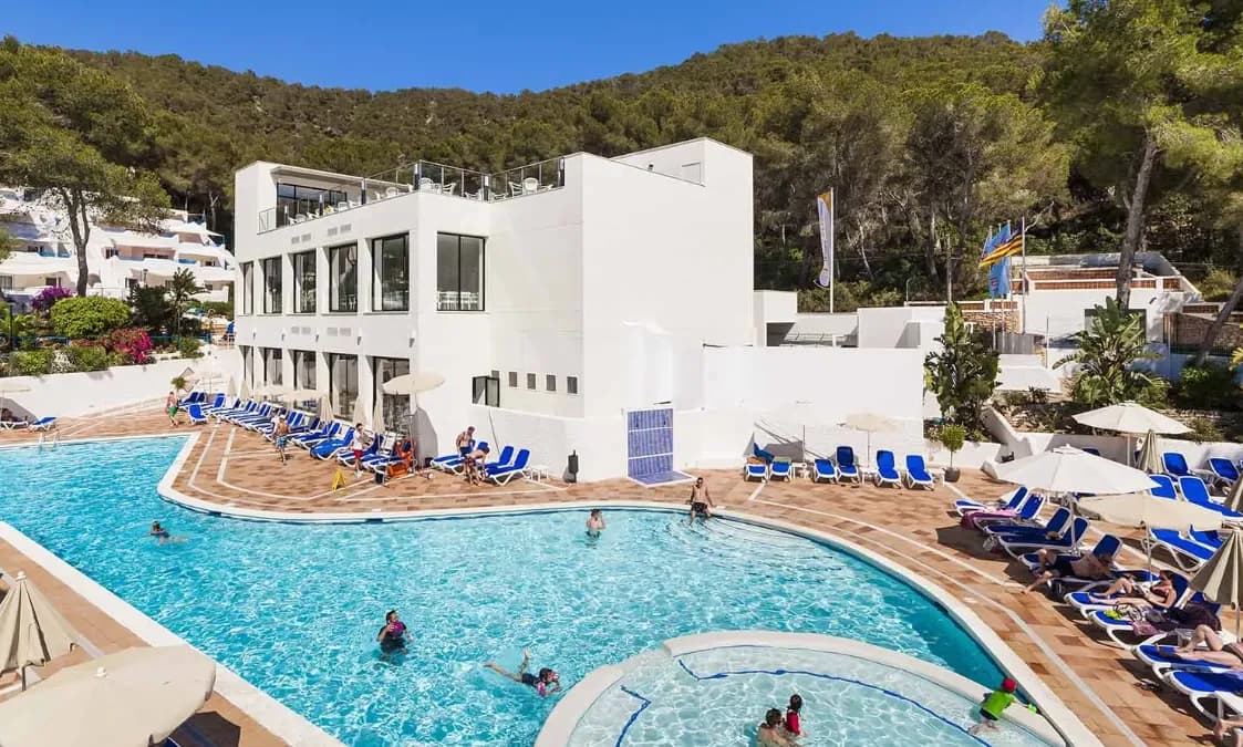 Globales Apartamentos Montemar Ibiza pool