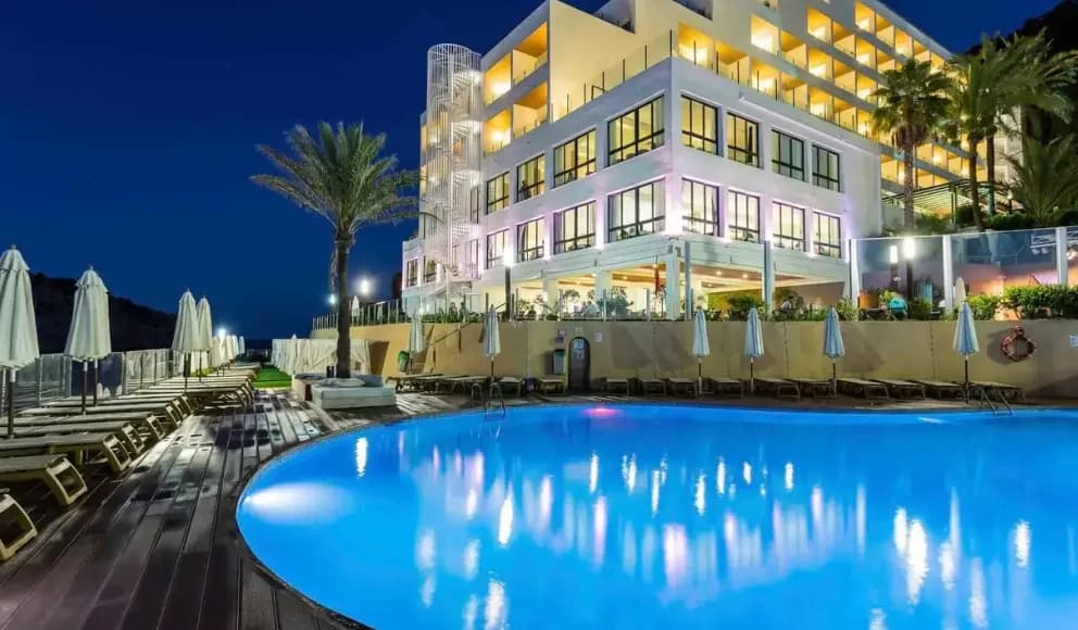 Palladium Cala Llonga Ibiza pool