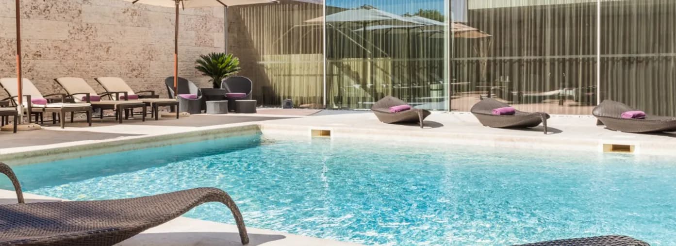 Sheraton Lisboa Hotel & Spa pool