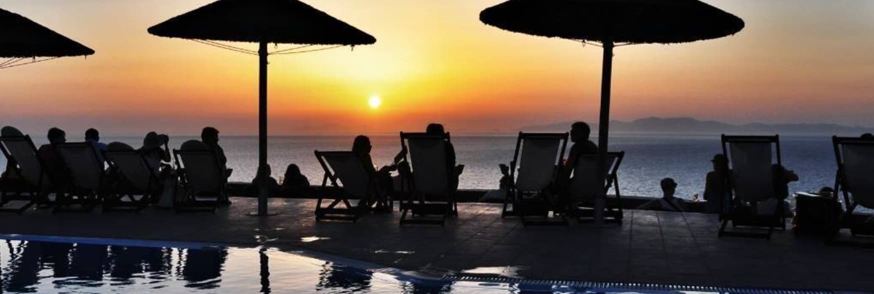 Lioyerma Lounge Cafe Pool Bar pool